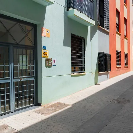 C15 - Charming Modern In The Centre