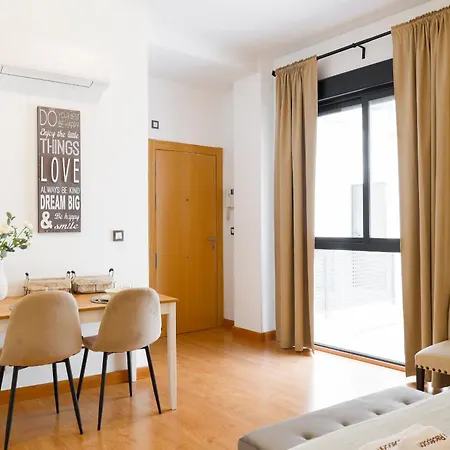 C15 - Charming Modern In The Centre 公寓