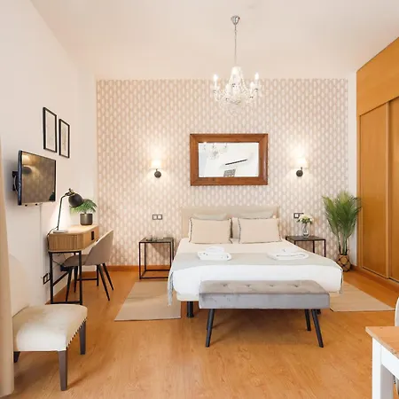 C15 - Charming Modern In The Centre *