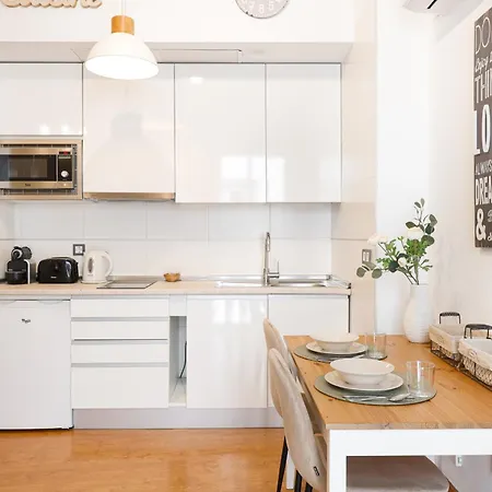 C15 - Charming Modern In The Centre Apartamento *