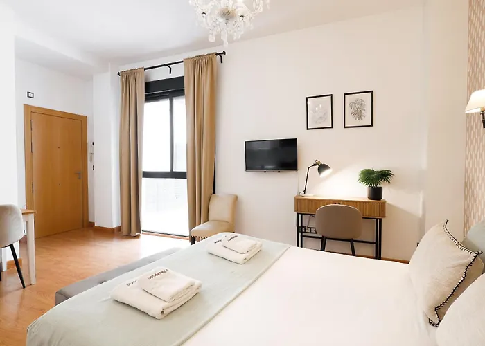 C15 - Charming Modern In The Centre